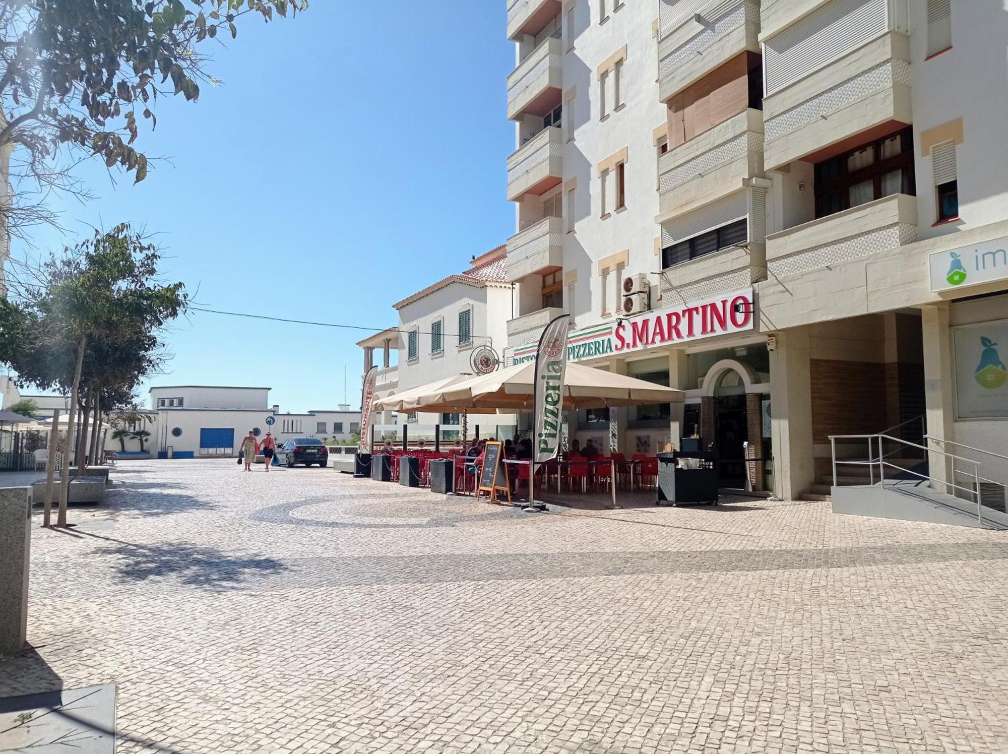 Casino Blu: 50M To Beach, In Town Center Armação de Pêra Buitenkant foto